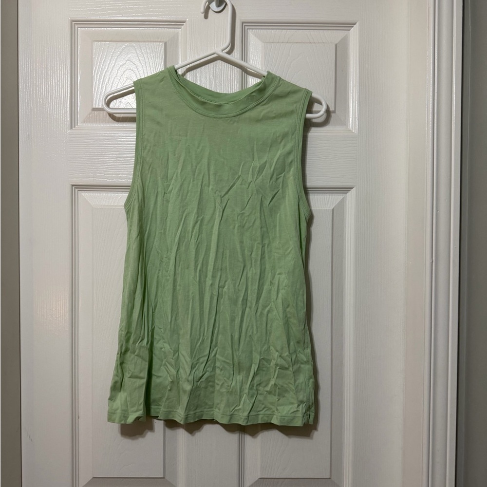 Lululemon all yours tank top size 2 vvvguc